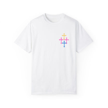 'MULTI-COLOR CROSSES' - TEE